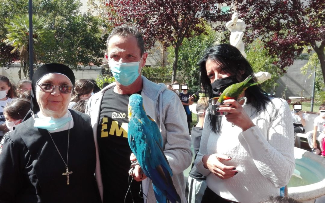 Fly, Enzo Salvi e Chiara Alessandrini all’Istituto Sacro Cuore di Matera: ecco come i piccoli imparano a rispettare gli animali