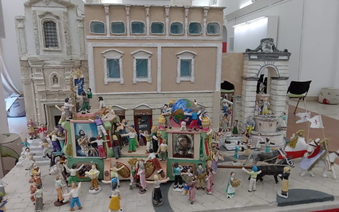 Matera, in mostra all’Open Space APT quattro ambientazioni che riproducono in scala ridotta altrettante fasi principali della festa della Bruna. Sono state realizzate dagli ospiti della Casa dei Giovani